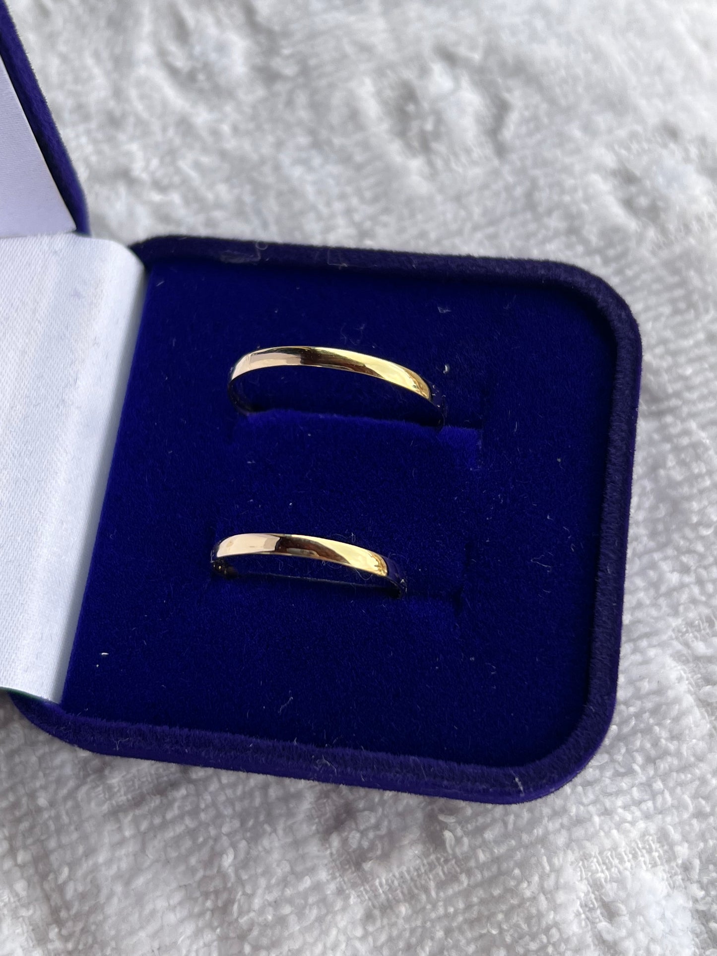 Par de alianças ouro 18k 2 mm boleada